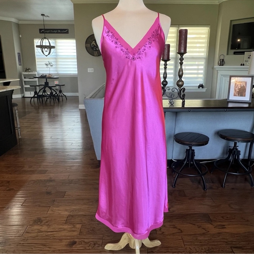 Morgan Taylor Pink Satin Long Night Gown Small Slip Dress Chemise Wet Look